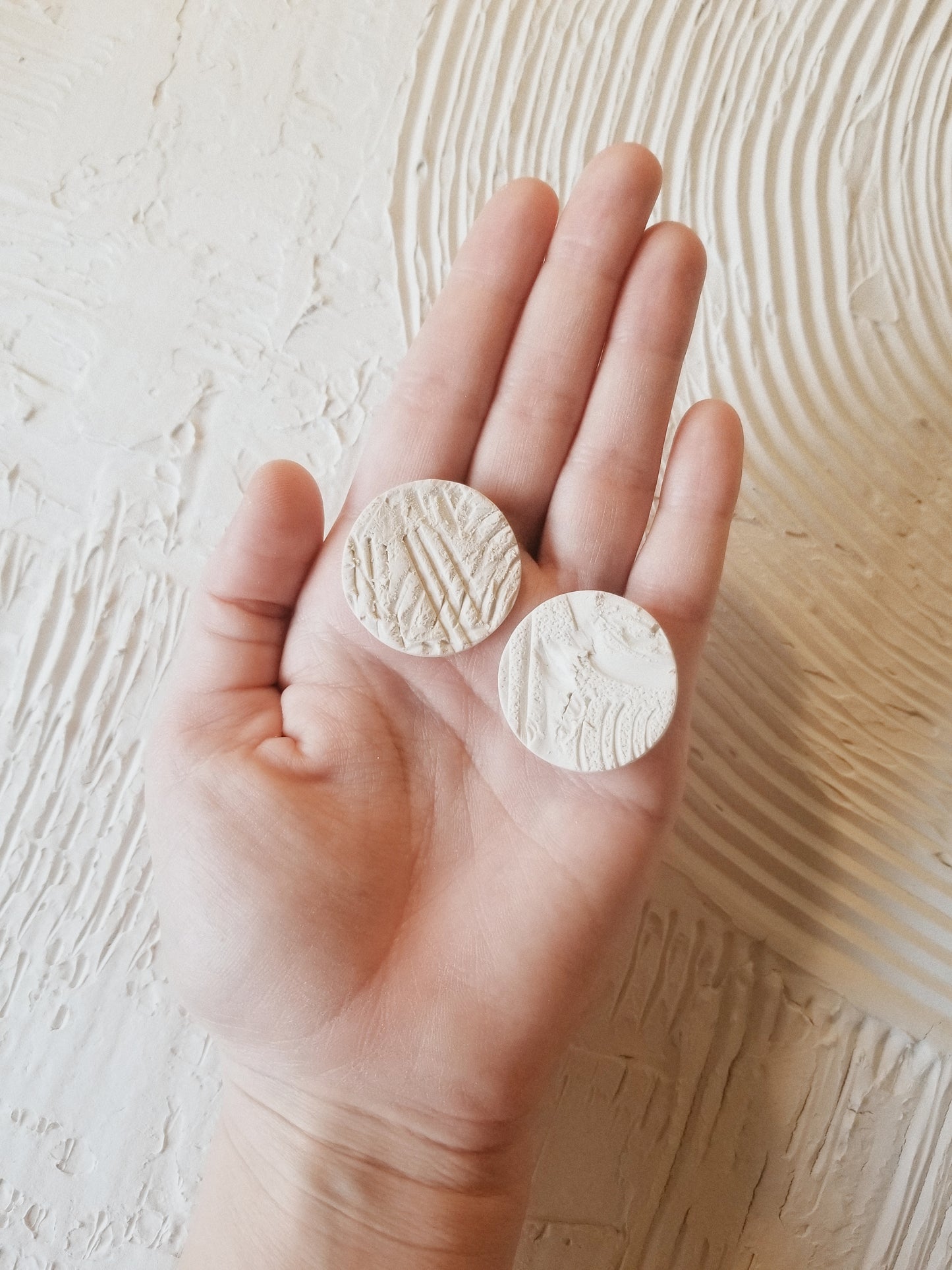 plaster circles