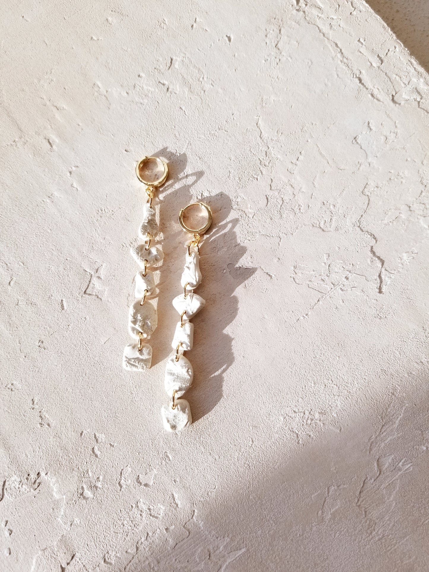 plaster leverbacks