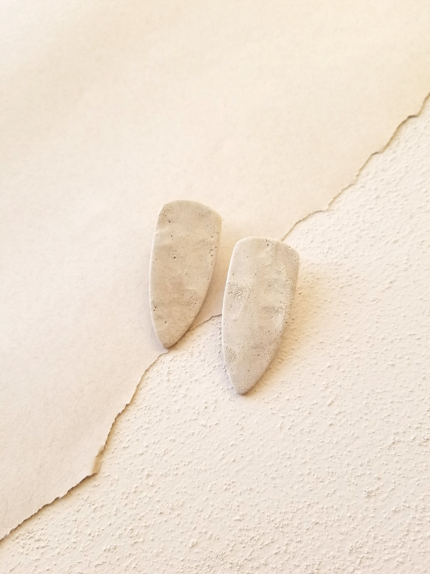 travertine daggers