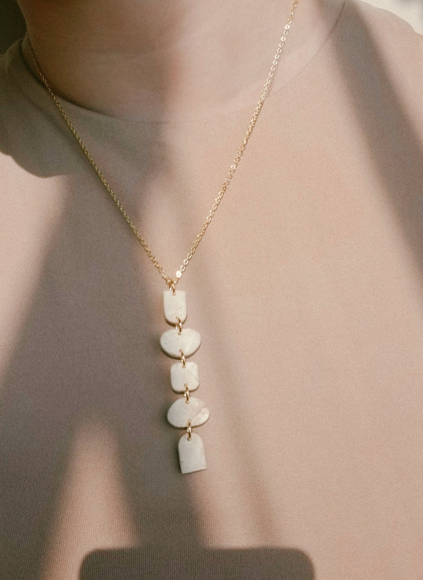 minimalist necklace