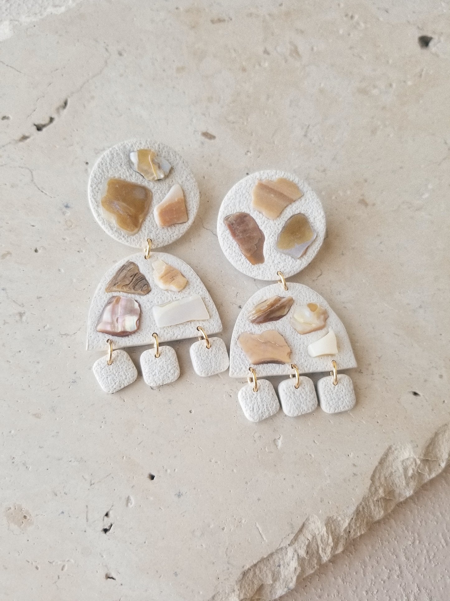 seashell three dangle arches