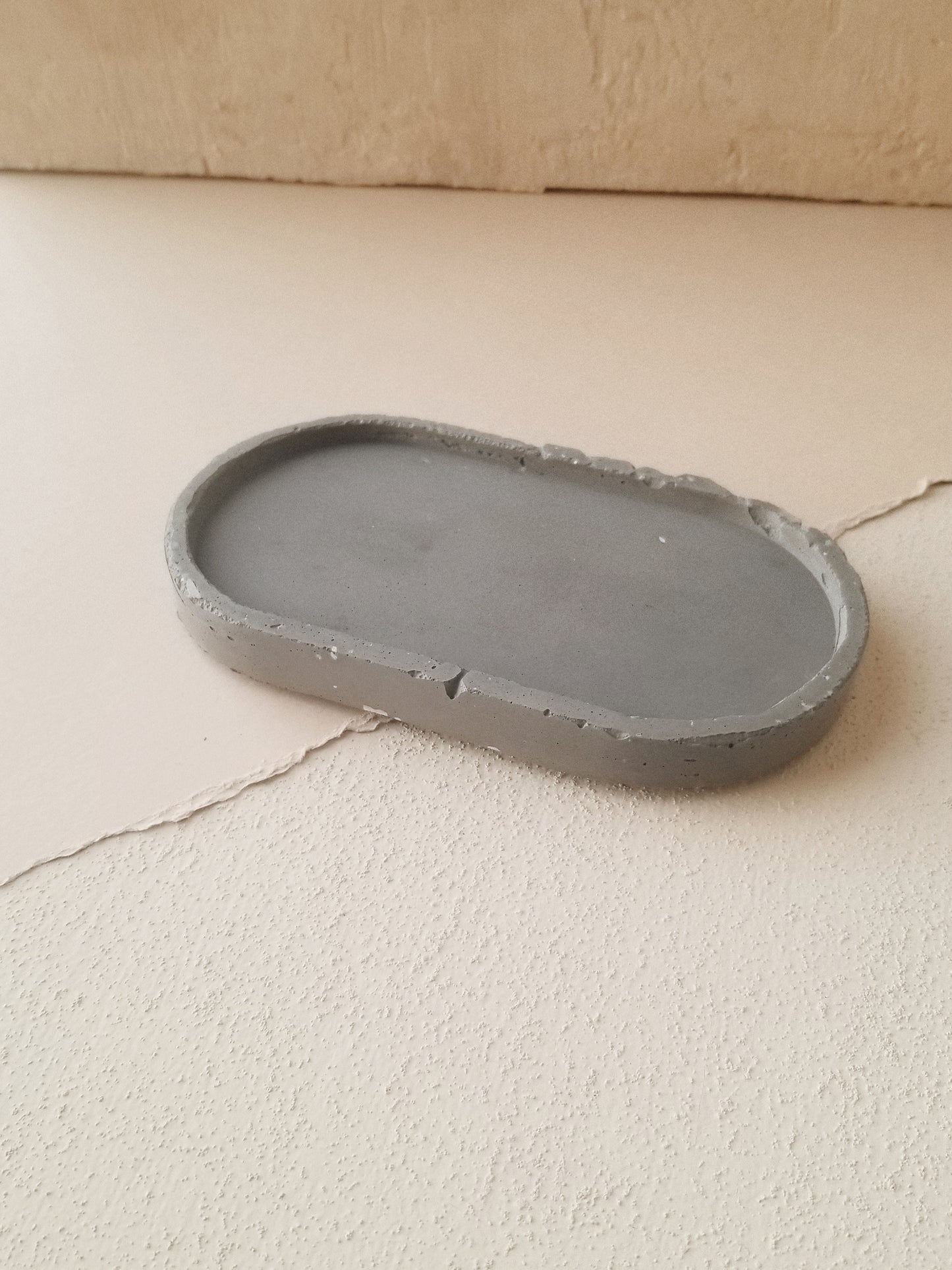 that oval tray no. 3