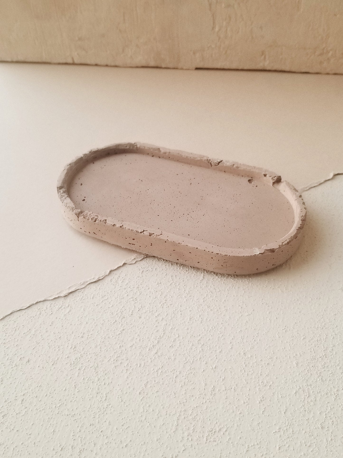 that oval tray no. 2
