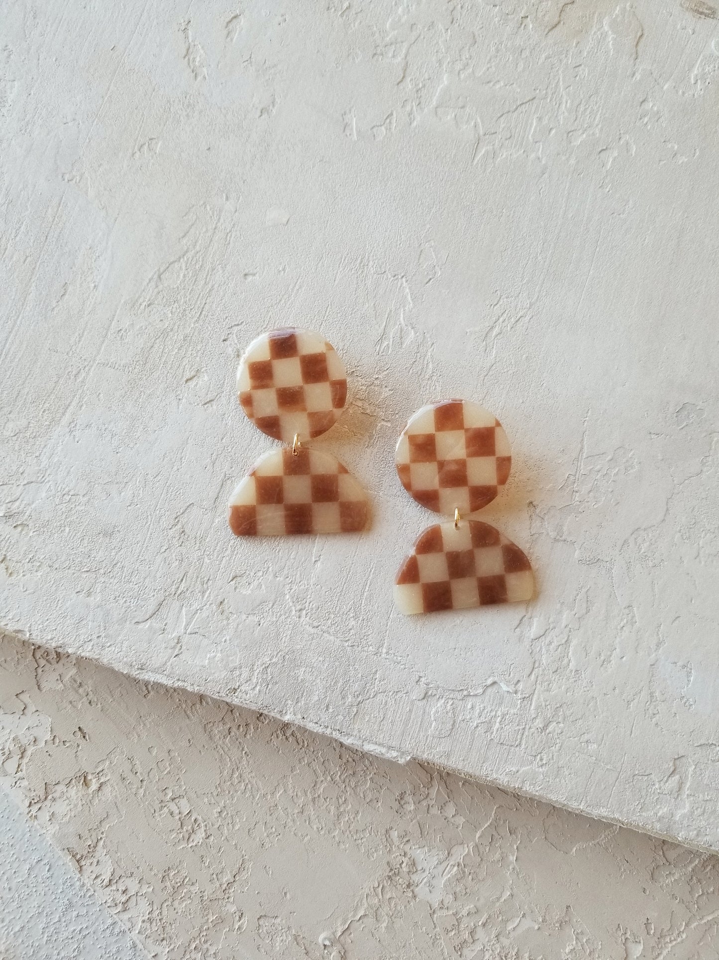 burnt umber checkered