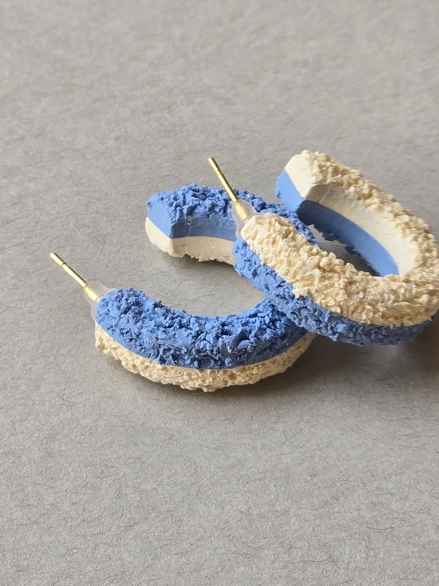 two tone distressed hoops