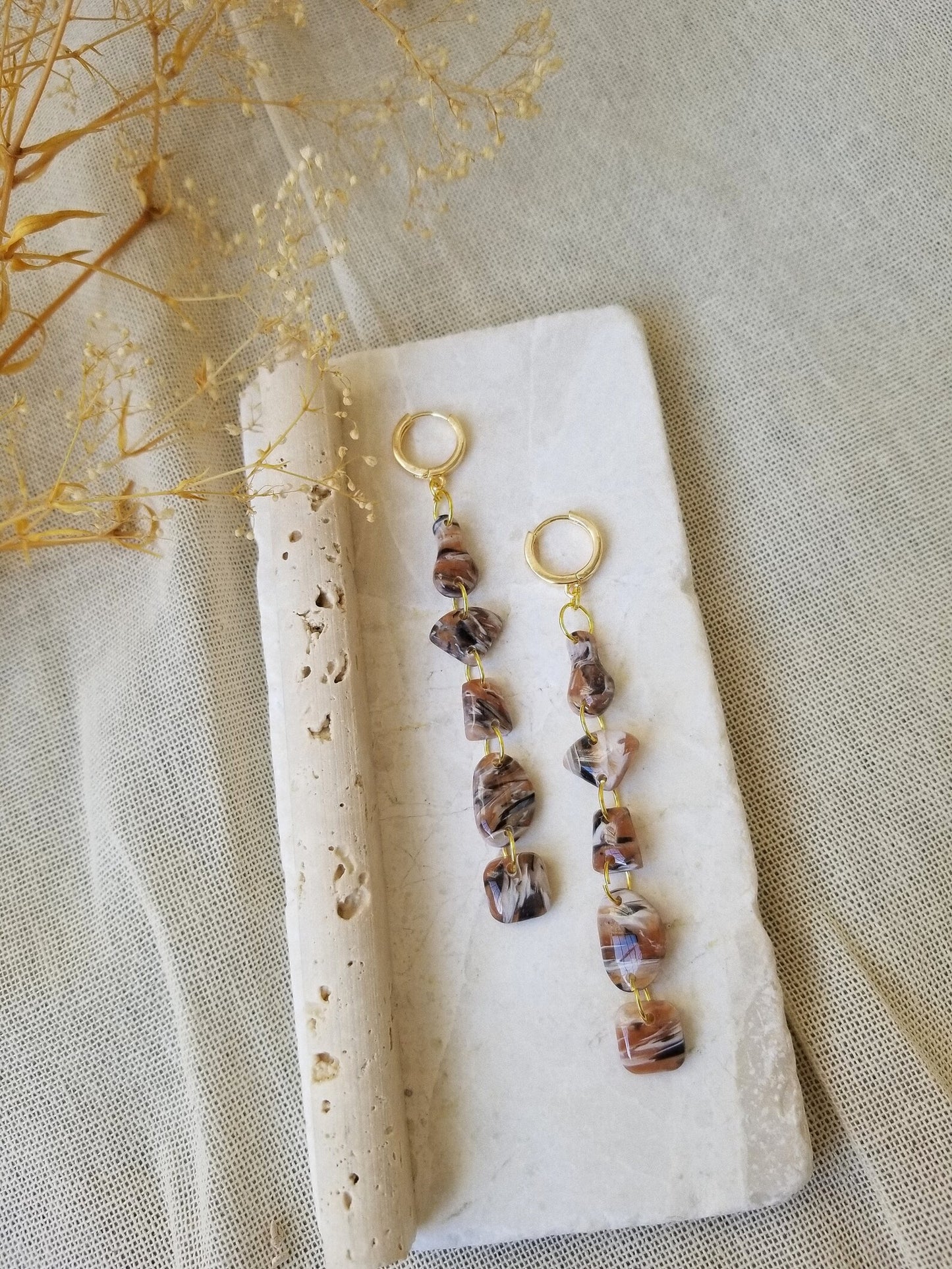 mixed leverbacks